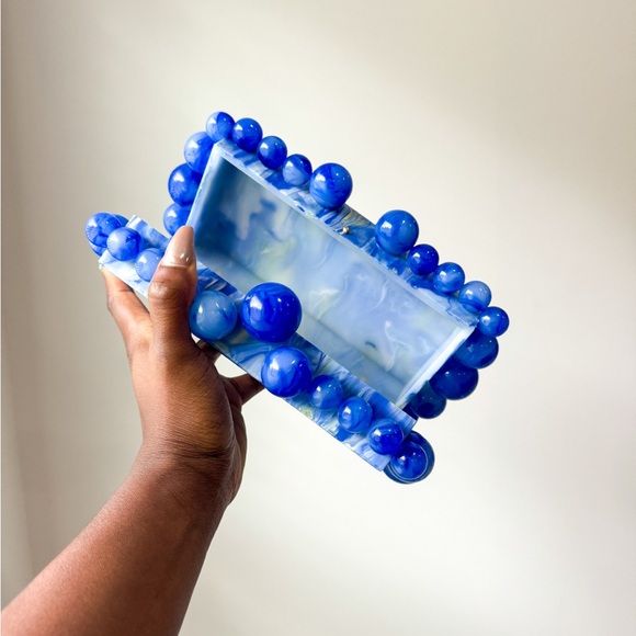 Cult Gaia EOS Beaded Acrylic Clutch Bag (Blue) - Picture 4 of 8